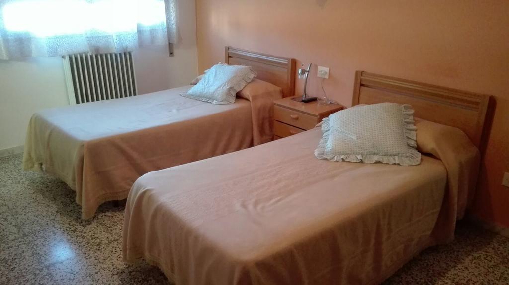 Hostal Terraferma Algerri Екстериор снимка