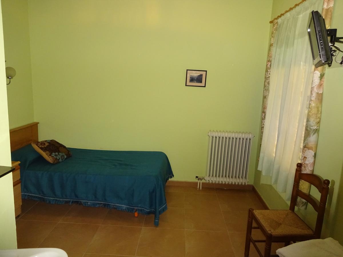 Hostal Terraferma Algerri Екстериор снимка